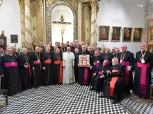 Pope Francis meets with the Chilean bishops in the sacristy of the Santiago Metropolitan Cathedral, Jan. 16, 2018. 