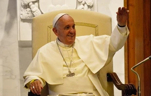 Pope Francis meets with students in Paul VI audience hall on May 31, 2014.   Daniel Ibáñez/CNA.