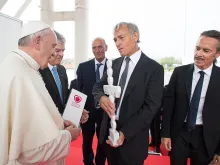 Pope Francis greets members of the European Society of Cardiology, Aug. 31, 2016. 