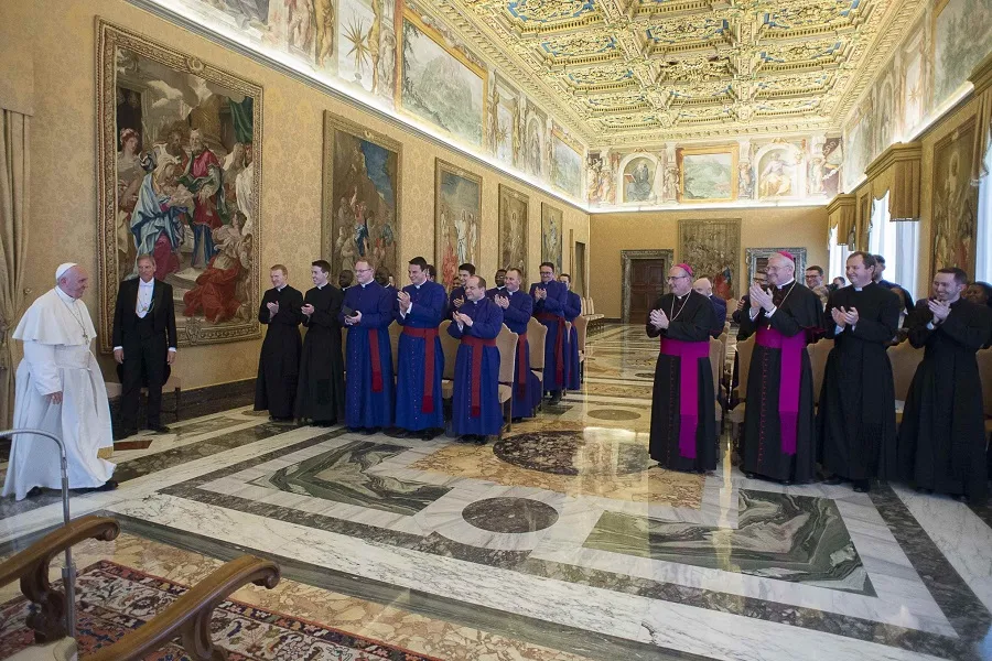 Pope Francis meets with the Pontifical Scots College in 2016. ?w=200&h=150