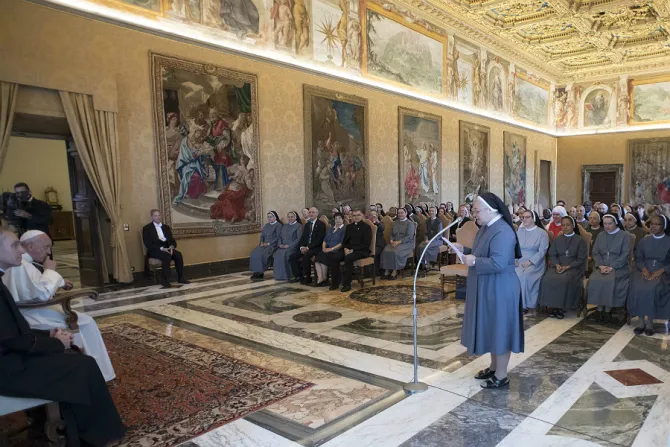 Pope Francis meets with the general chapter of the Little Missionary Sisters of Charity at the Vaticans Consistory Hall May 26 2017 Credit LOR CNA