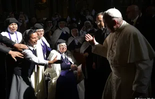 Pope Francis prays Terce with contemplative sisters in Lima, Peru Jan. 21, 2018.   Vatican Media/CNA.