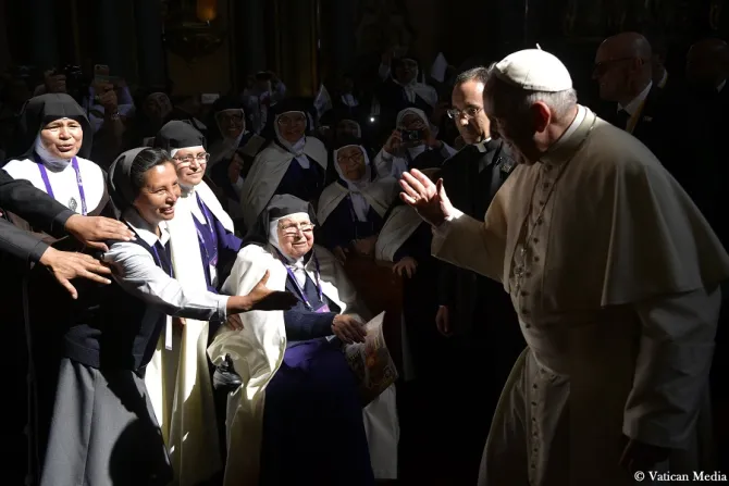 Pope Francis prays Terce with contemplative sisters in Lima Peru Jan 21 2018 Credit Vatican Media CNA