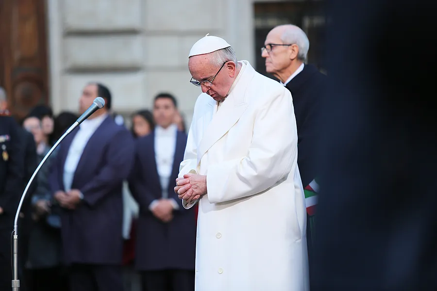 Pope Francis prays at the Piazza di Spagna, Dec. 8, 2015. ?w=200&h=150