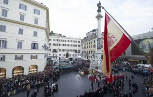 Pope Francis prays in front of Mary at Piazza di Spagna for the feast of the Immaculate Conception, Dec. 8, 2015.   L'Osservatore Romano.