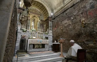 Pope Francis prays inside the Holy House of Loreto on the Feast of the Annunciation March 25, 2019.   Vatican Media.