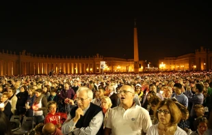 Pope Francis presides over an Oct. 4, 2014 prayer vigil for the Extraordinary Assembly for the Synod of Bishops on the Family.   Daniel Ibáñez/CNA.