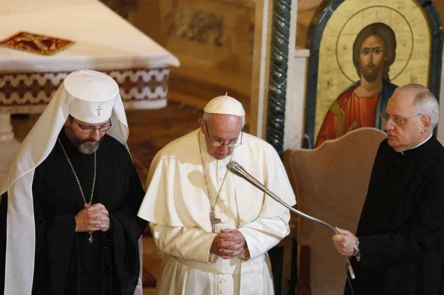 Pope Francis visit the Ukrainian Greek Catholic community in Rome. ?w=200&h=150