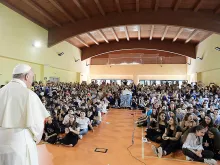 Pope Francis visits the Comprehensive Institute 'Elisa Scala' of Rome for Mercy Friday on May 25, 2018. 