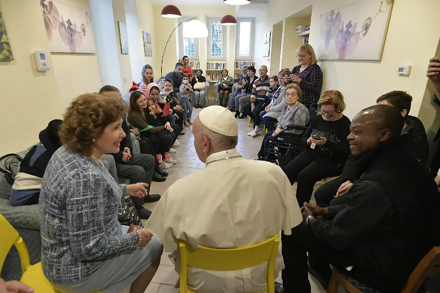 Pope Francis visits with residents of CasAmica, a home for the indigent sick, in a Roman suburb Dec. 7, 2018. ?w=200&h=150
