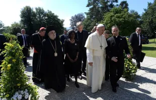 Pope Francis walks with ecumenical leaders in Geneva June 21, 2018.   Vatican Media.