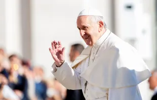 Pope Francis waves in St. Peter's Square Sept. 26, 2018.   Daniel Ibanez/CNA.