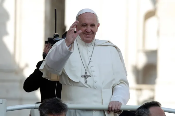 Pope Francis waves to pilgrims during his April 12 2017 general audience in St Peters Square Credit Lucia Ballester CNA