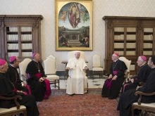 The bishops of Albania meet with Pope Francis for their ad limina visit at the Vatican, May 30, 2017. 