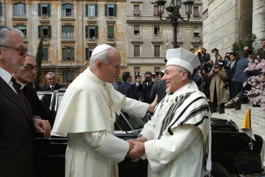 St. John Paul II embraces Elio Toaff, then the chief rabbi of Rome, April 13, 1986. ?w=200&h=150