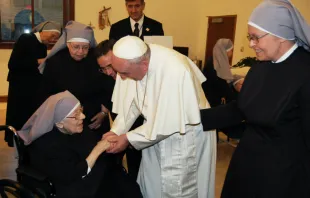 Pope Francis greets Sister Marie Mathilde, 102 years old, at the Jeanne Jugan Residence in Washington, D.C., Sept. 23, 2015. Photo courtesy of the Little Sisters of the Poor. 