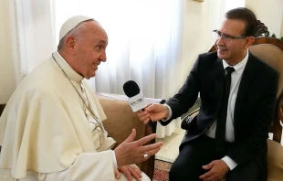 Pope Francis is interviewed by Noel Díaz of El Sembrador Nueva Evangelización.   ESNE.