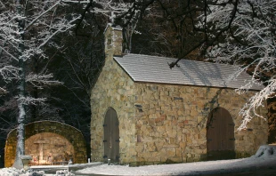The Portiuncula Chapel on the campus of the Franciscan University of Steubenville.   Robert Pernett via Flickr (CC BY-ND 2.0).