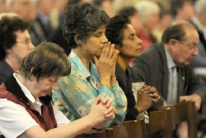 Prayer Mass Church Credit Mazur 4 CNA World Catholic News 4 12 12