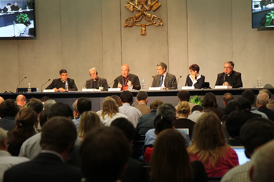 Press conference with Cardinal Christoph Schoenborn at the Holy See press office, Oct. 16, 2014. ?w=200&h=150
