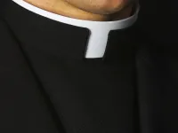 Priest collar / 