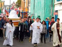 Procession to commemorate the first Mass in Chile. 
