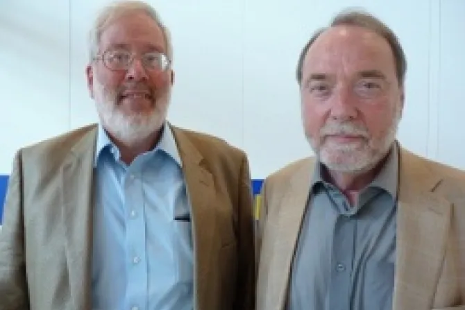 Prof William Carroll from University of Oxford and Prof Ian Tattersall American Museum of Natural History New York CNA World Catholic News 8 23 12