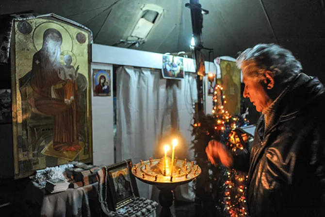 Protestors can take refuge and pray for peace in one of two tent chapels on Maidan Square in Kiev Credit Jakub Szymczuk GOSC NIEDZIELNY Courtesy Aid to the Church in Need 3 CNA