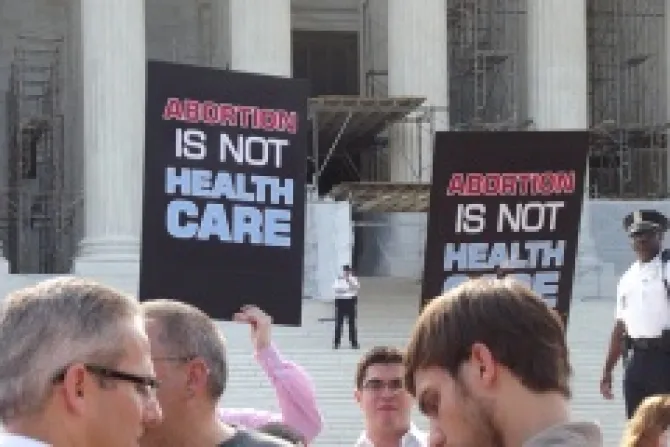 Protestors in front of the US Supreme Court prolife abortion CNA500x320 US Catholic News 6 28 12