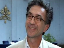 Oliviero Rainaldi speaking to CNA at the Vatican's press office