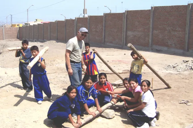 Ralph May helping with construction in Trujillo Peru