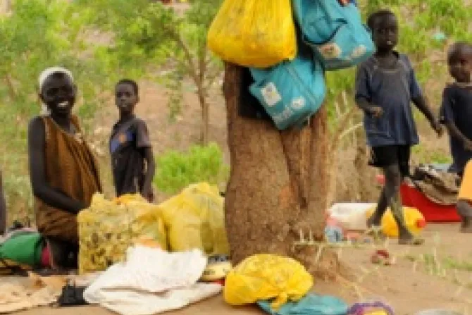 Refugees from South Sudan Credit ACN 2 CNA World Catholic News 5 16 12