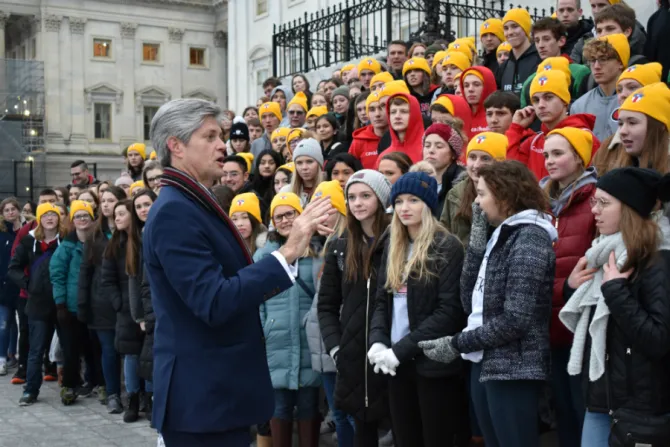 Rep Jeff Fortenberry addresses young pilgrims to the March for Life from his district in Nebraska outside the US capitol Jan 2019 Credit Christine Rousselle CNA CNA
