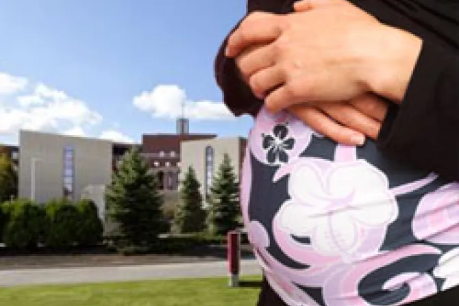 Resurrection Medical Center Pregnant Woman CNA US Catholic News 2 10 11