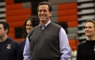 Rick Santorum with family in the background at Valley High School in West Des Moines on Jan 3, 2012.   Gage Skidmore (CC BY-SA 2.0)