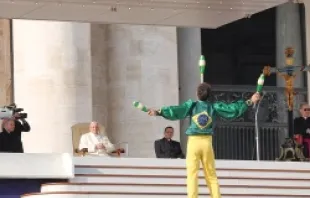 Rogerio Piva performs a juggling act for Pope Francis during his general audience on Jan. 8, 2013   Kyle Burkhart/CNA