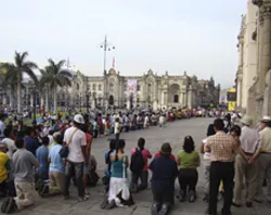 Catholics gather outside the Cathedral of Lima to pray on Feb. 19, 2011?w=200&h=150