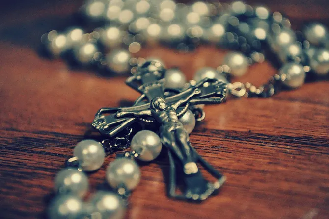 Rosary Credit Sarah Buckley via Flickr CC BY 20 CNA 4 20 15