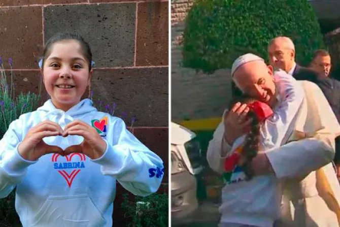 Sabrina y el abrazo del Papa Crdito  Karla Robles   CapturaVideo   Copy