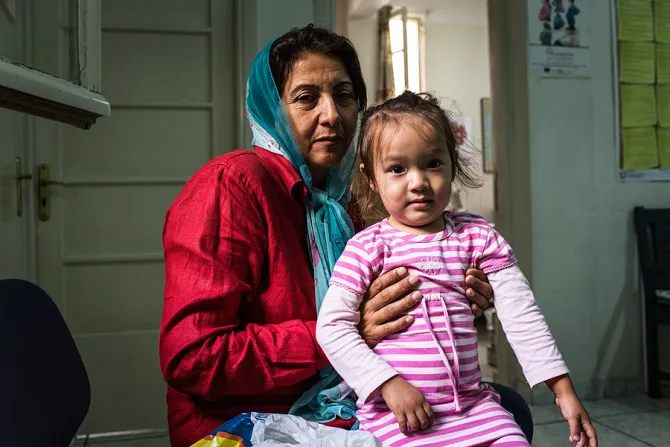 Sabriya Yaqubi and her daughter Hasti at the Caritas Athens Refugee Centre in Athens Greece Credit Andrew McConnell Catholic Relief Services CNA 4 14 16