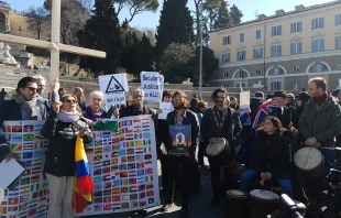 Sara Oviedo speaks at a rally for abuse victims in Rome's Piazza del Popolo Feb. 23, 2019.   Hannah Brockhaus/CNA.