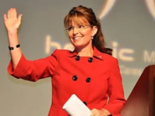 Sarah Palin appearing at a Heroic Media event