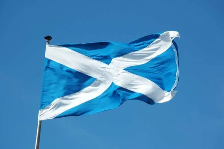 The flag of Scotland. Credit: Lynx Aqua/Shutterstock.