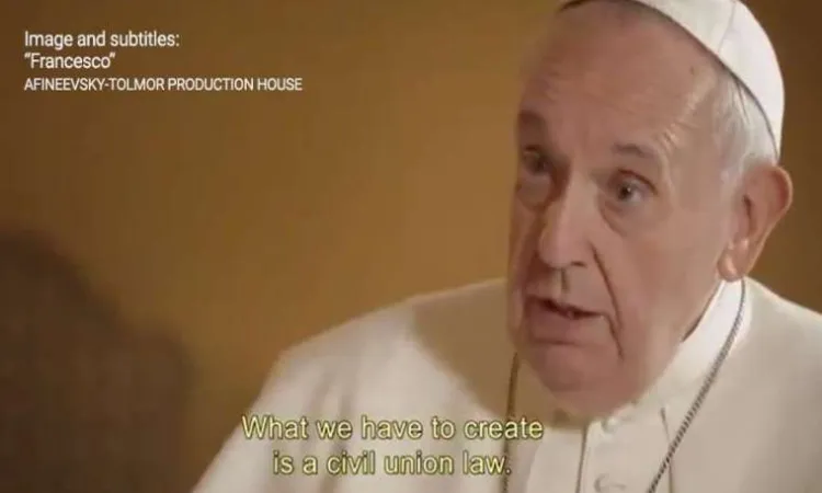 Screenshot from the documentary Francesco with original subtitles
