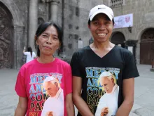 Sister and brother, Dolorosa and Joay, traveled 12 hours by boat from their home province of Aklan to Manila to see Pope Francis, Jan. 15, 2015. 