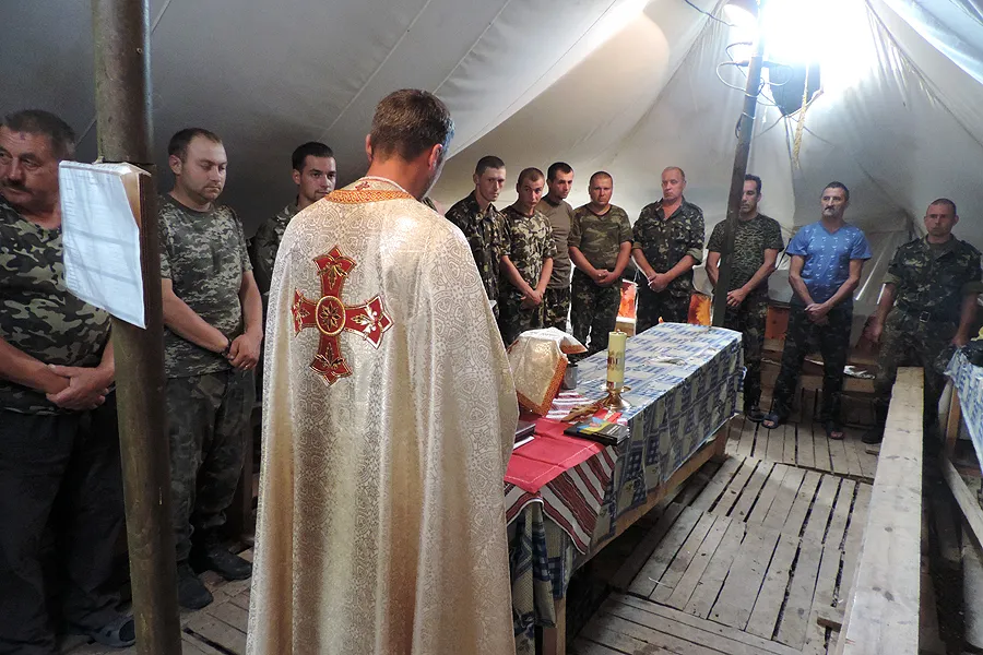 Military chaplaincy in eastern Ukraine, 2015.?w=200&h=150