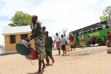South Sudanese refugees arrive at refugee camps in Uganda Credit Nashon Tado for NRC CNA