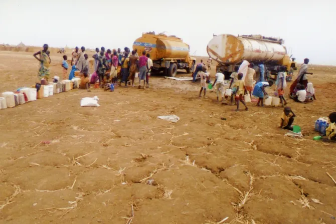 South Sudanese refugees queue to receive water at a refugee camp near Kosti Sudan in June 2017 Credit Aid to the Church in Need CNA