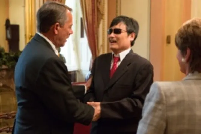 Speaker Boehner greeting Chen Guangcheng credit Bryant Avondoglio via flickrcom CC BY NC 20 CNA World Catholic News 8 2 2012