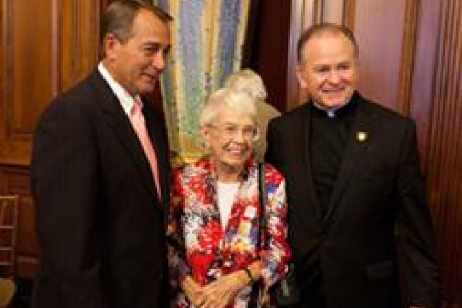 Speaker Boehner greets Fr Pat Conroy and his mother Ruth May 25 2011 CNA US Catholic News 5 26 11